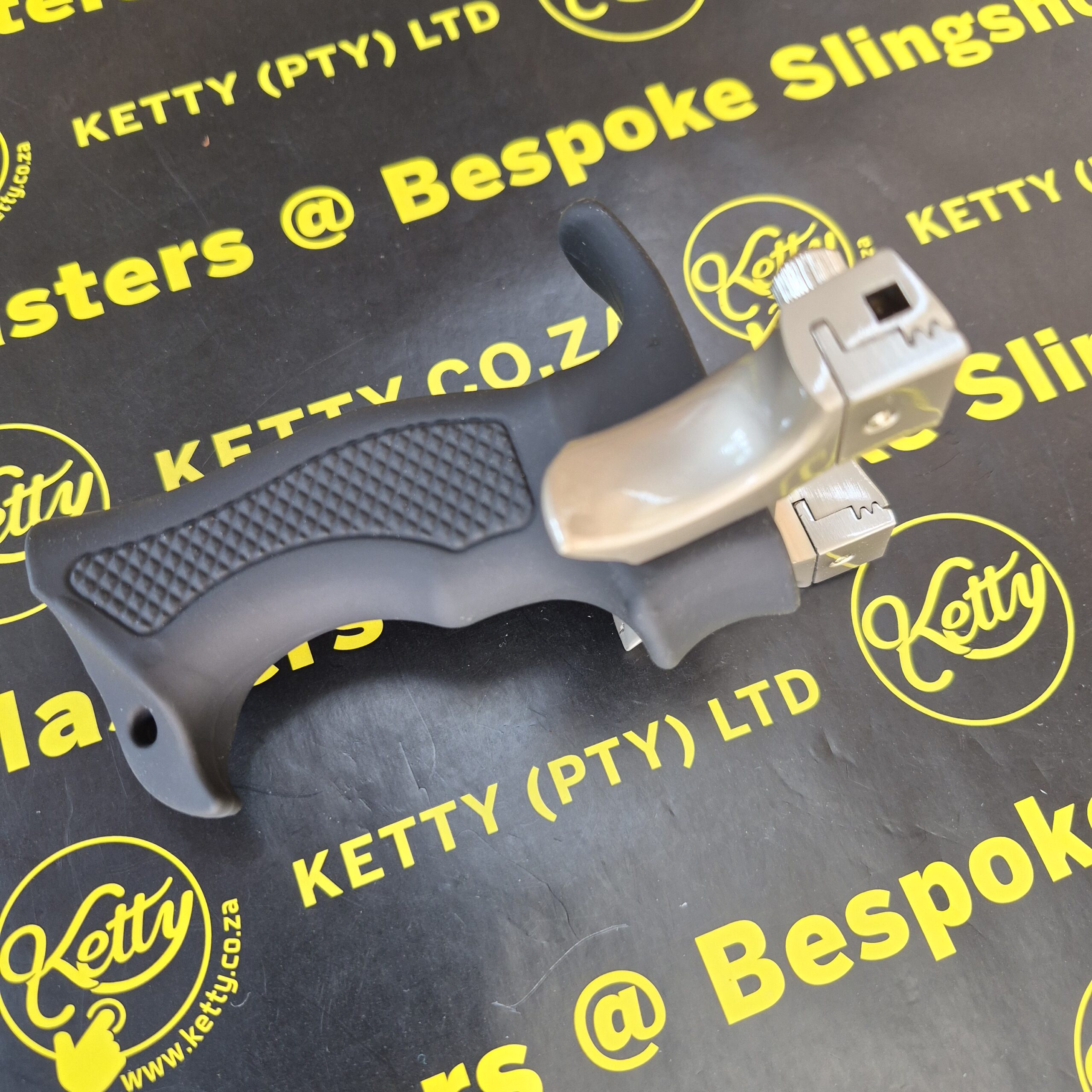 Ketty - BLACK WASP (MA) - Image 19